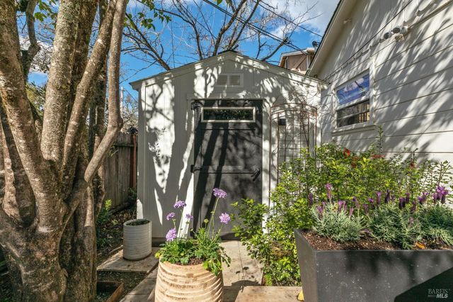 605 Calle Del Monte, Sonoma, CA 95476