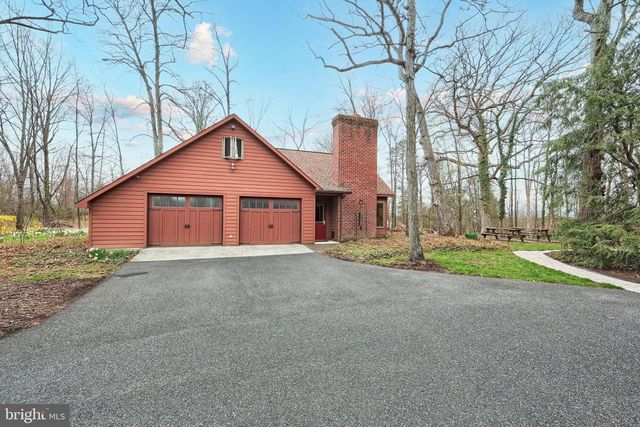 10 WHITE OAK TRL, Gettysburg, PA 17325