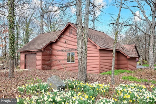 10 WHITE OAK TRL, Gettysburg, PA 17325