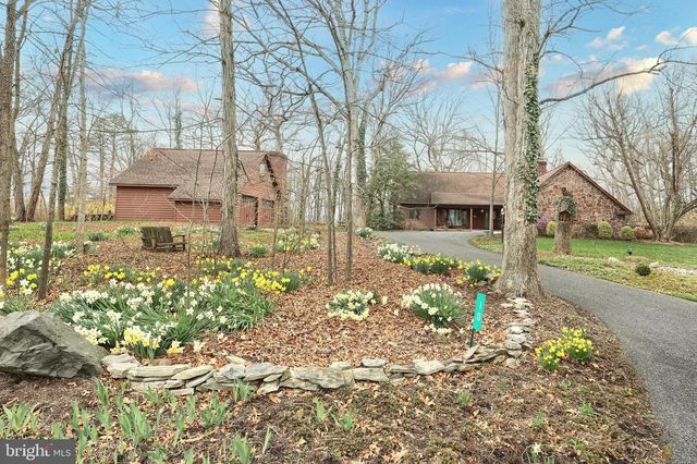 10 WHITE OAK TRL, Gettysburg, PA 17325