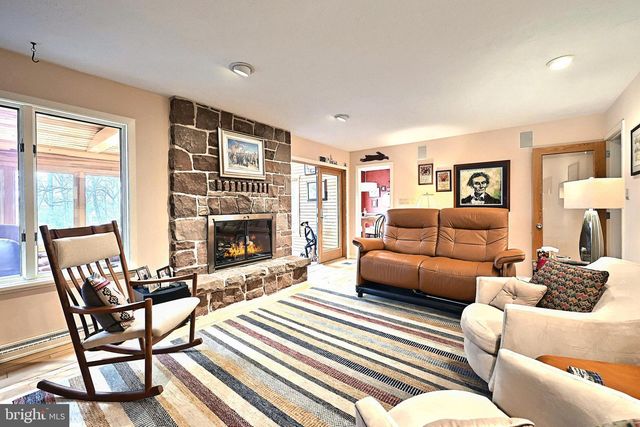 10 WHITE OAK TRL, Gettysburg, PA 17325