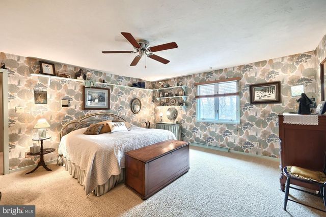 10 WHITE OAK TRL, Gettysburg, PA 17325