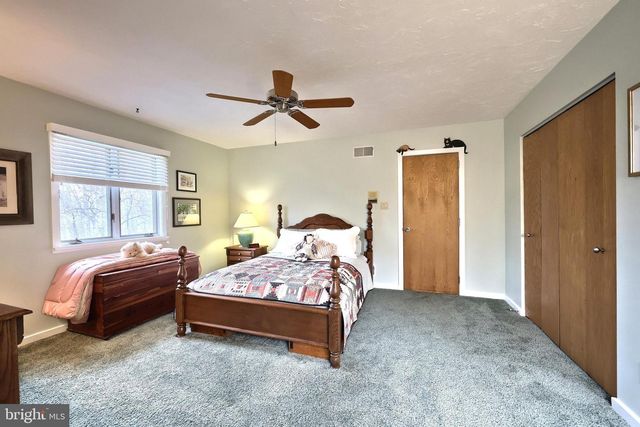 10 WHITE OAK TRL, Gettysburg, PA 17325