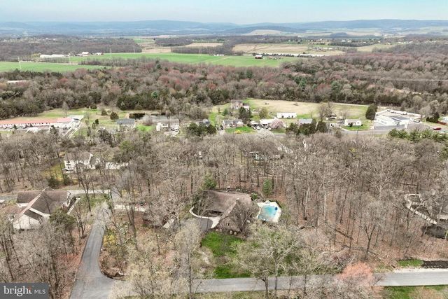 10 WHITE OAK TRL, Gettysburg, PA 17325