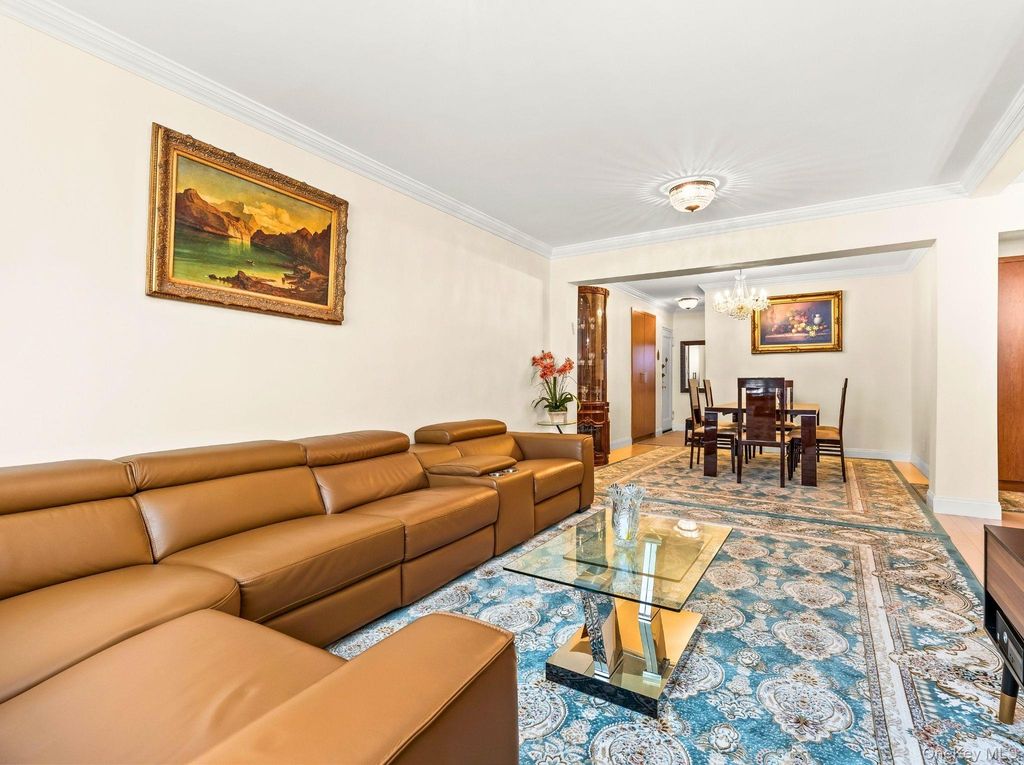 99-41 64th Ave D7, Rego Park, NY 11374 — photo 5
