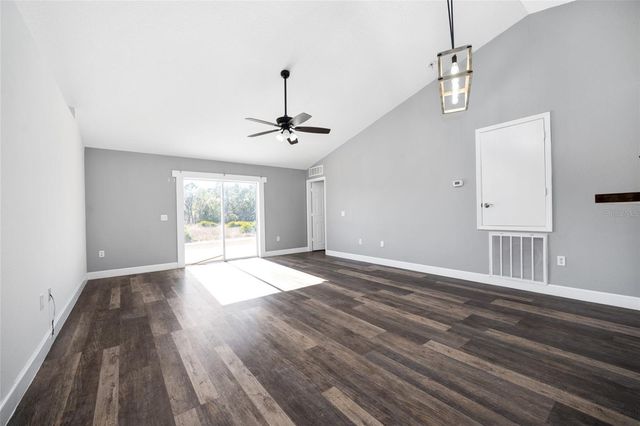 6096 SW 155TH STREET ROAD, Ocala, FL 34473