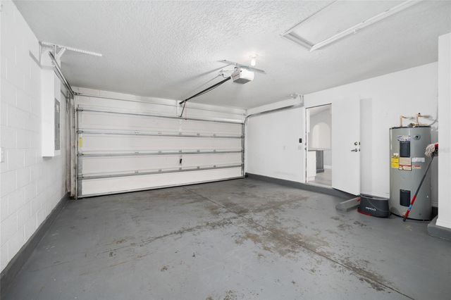 6096 SW 155TH STREET ROAD, Ocala, FL 34473