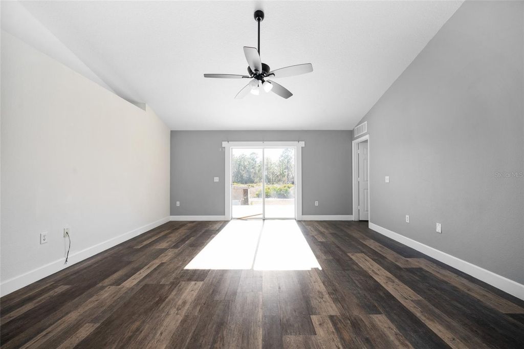 Image 12 of property listing at 6096 SW 155TH STREET ROAD, Ocala, FL 34473