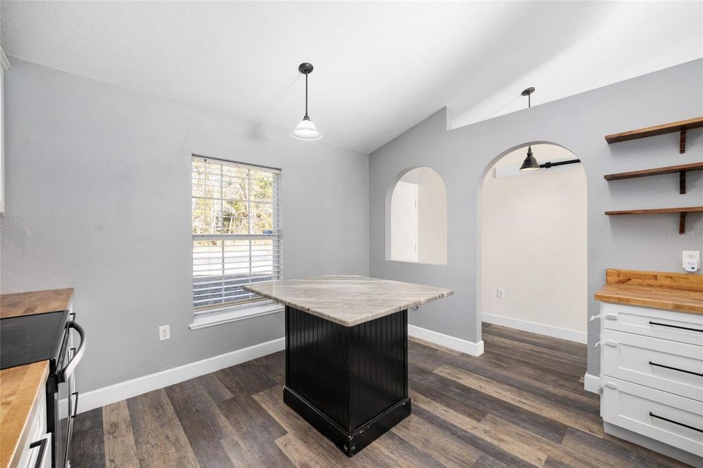 Image 22 of property listing at 6096 SW 155TH STREET ROAD, Ocala, FL 34473