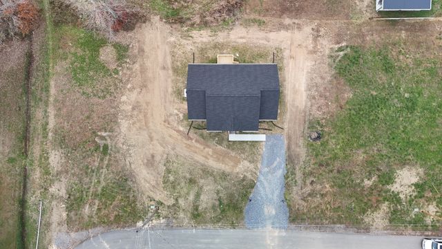 303 Cassie Dr, Lafayette, TN 37083