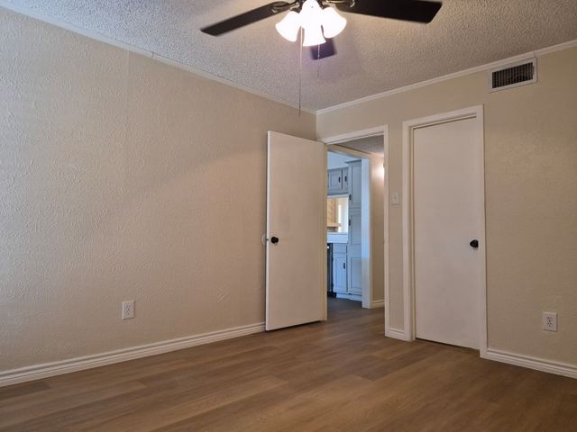 4267 Cuesta Drive 1, Irving, TX 75038