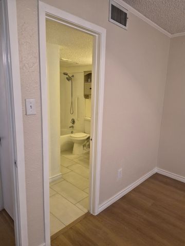4267 Cuesta Drive 1, Irving, TX 75038