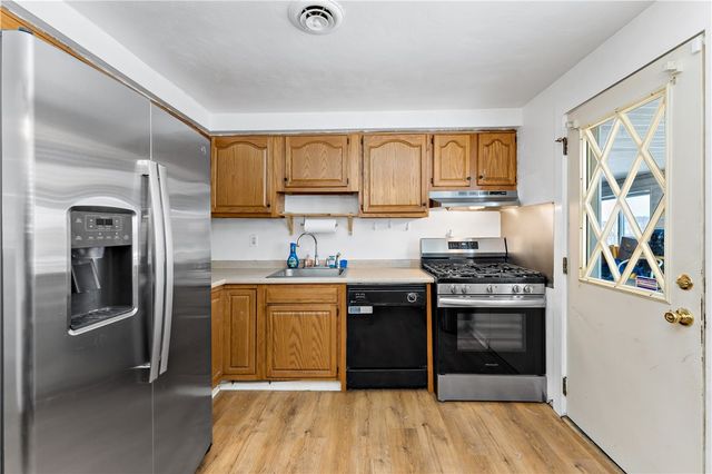 856 Horton St, Clairton, PA 15025