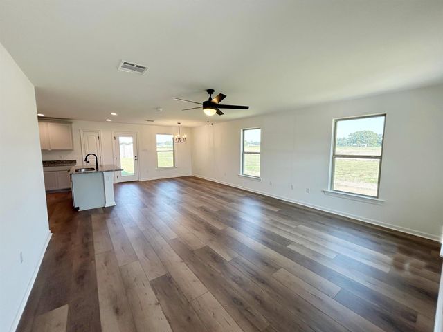 302 Tregre Lane, Thibodaux, LA 70301