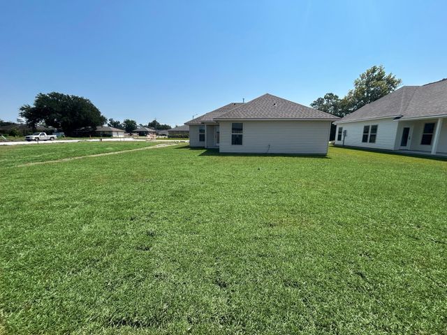 302 Tregre Lane, Thibodaux, LA 70301