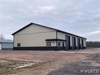 2605 Whitehaven Road, Grand Island, NY 14072