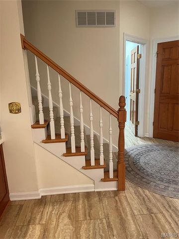 237 Saint Andrews Drive, St Albans, MO 63073