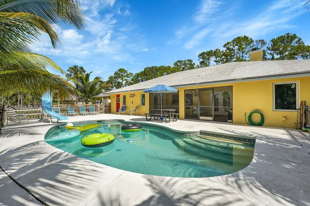 17646 N 83rd Pl Place N, The Acreage, FL 33470