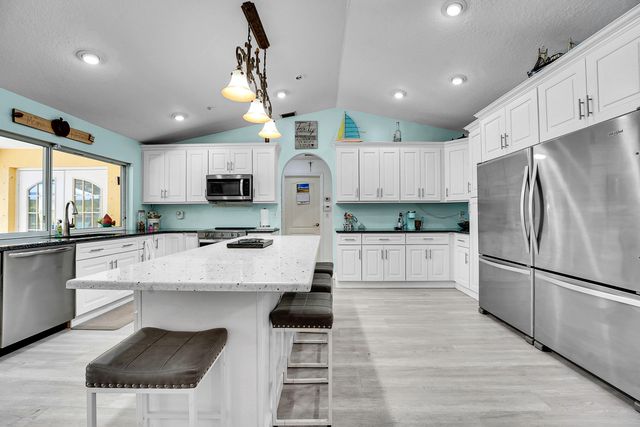 17646 N 83rd Pl Place N, The Acreage, FL 33470