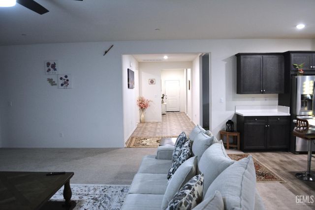 7311 Koyuk River Street, Bakersfield, CA 93311