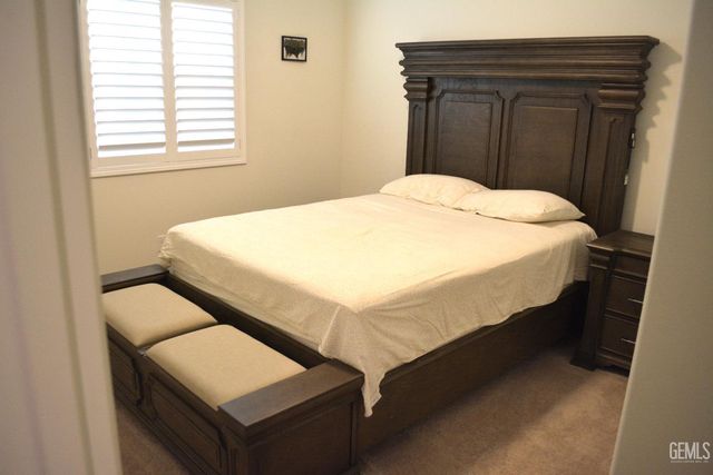 7311 Koyuk River Street, Bakersfield, CA 93311