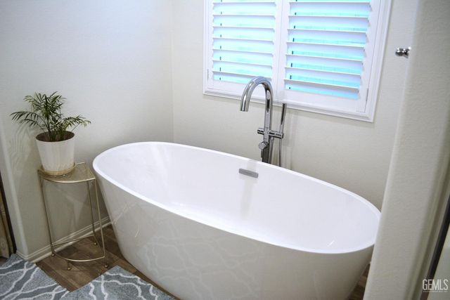 7311 Koyuk River Street, Bakersfield, CA 93311