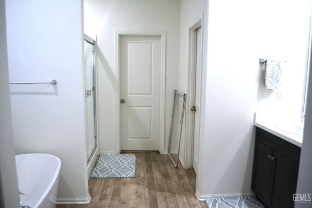 7311 Koyuk River Street, Bakersfield, CA 93311