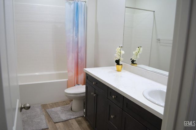 7311 Koyuk River Street, Bakersfield, CA 93311