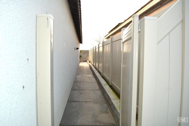 7311 Koyuk River Street, Bakersfield, CA 93311