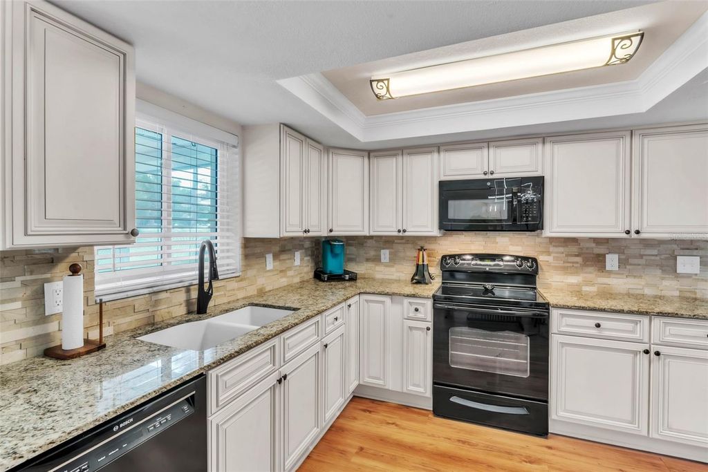 Image 12 of property listing at 3615 HAINES ROAD N, St Petersburg, FL 33704