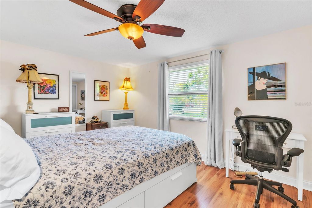 Image 17 of property listing at 3615 HAINES ROAD N, St Petersburg, FL 33704