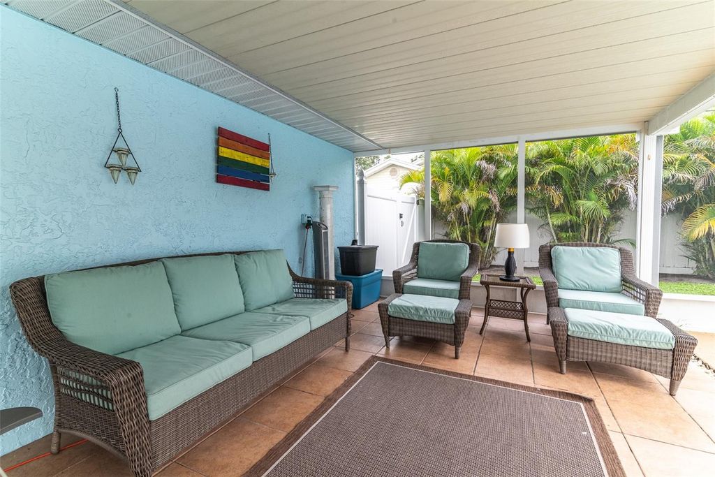 Image 20 of property listing at 3615 HAINES ROAD N, St Petersburg, FL 33704