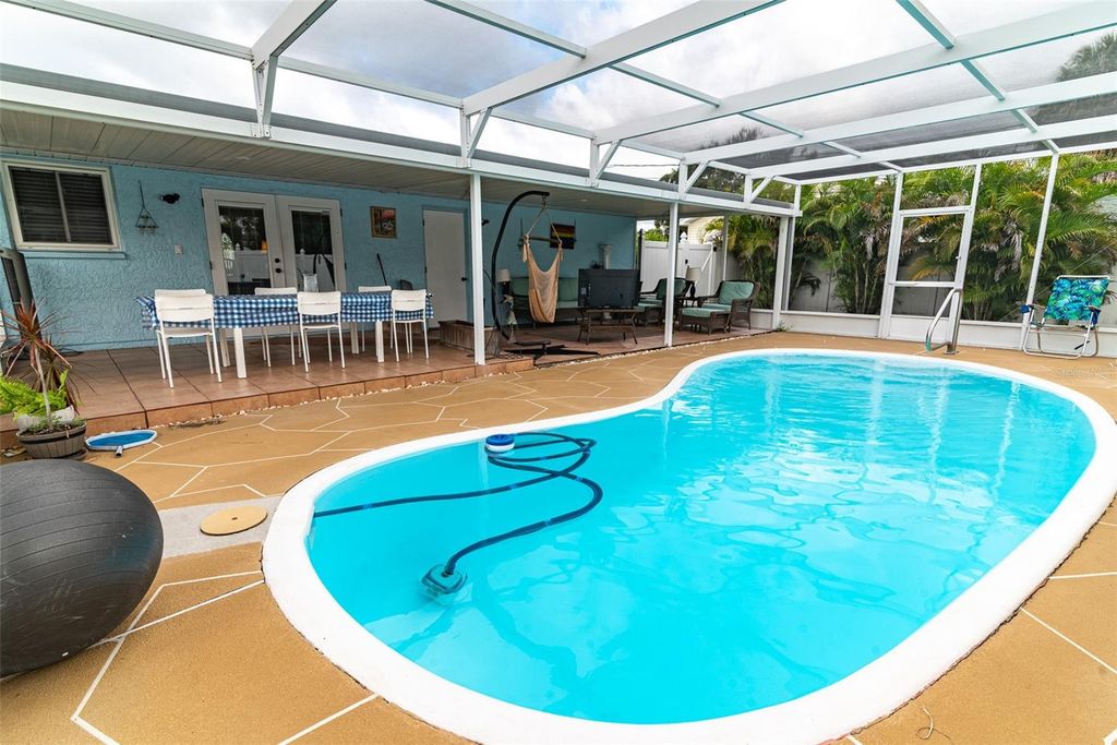 Image 30 of property listing at 3615 HAINES ROAD N, St Petersburg, FL 33704