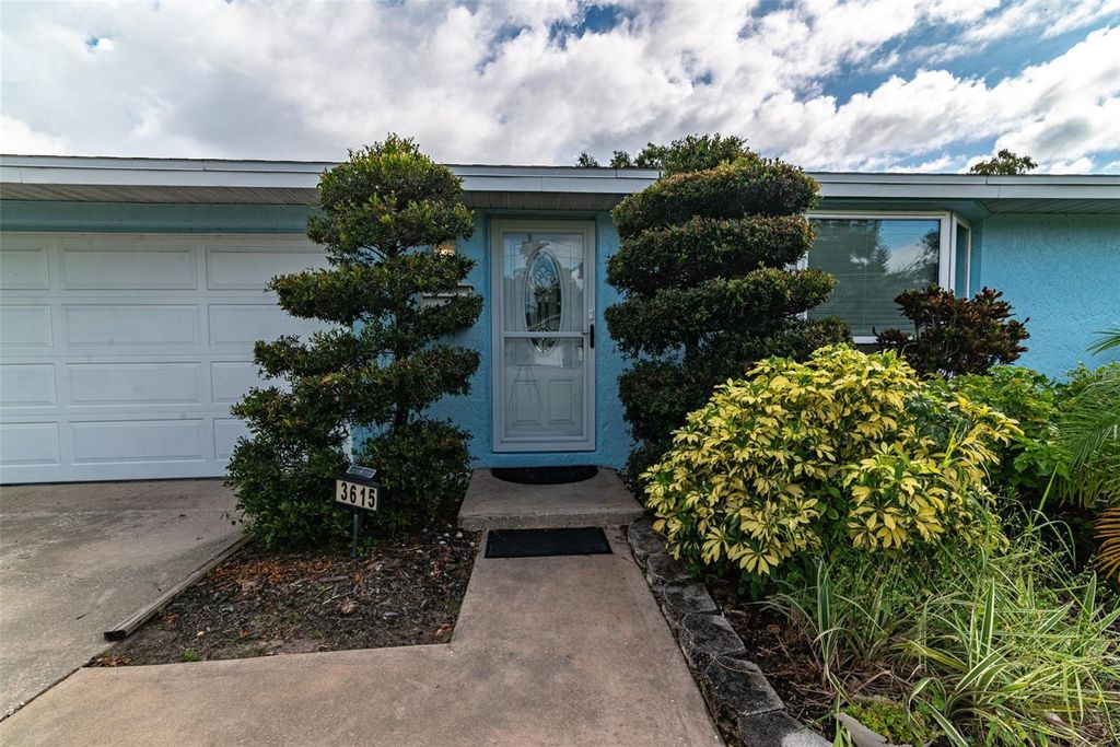 Image 33 of property listing at 3615 HAINES ROAD N, St Petersburg, FL 33704