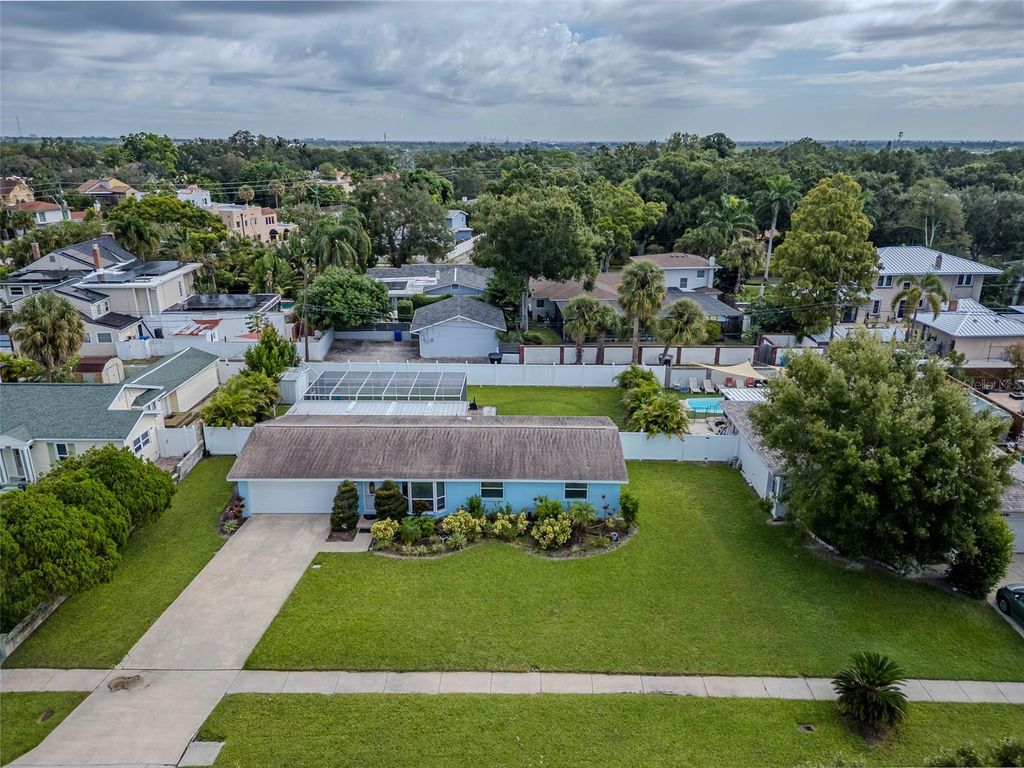 Image 39 of property listing at 3615 HAINES ROAD N, St Petersburg, FL 33704