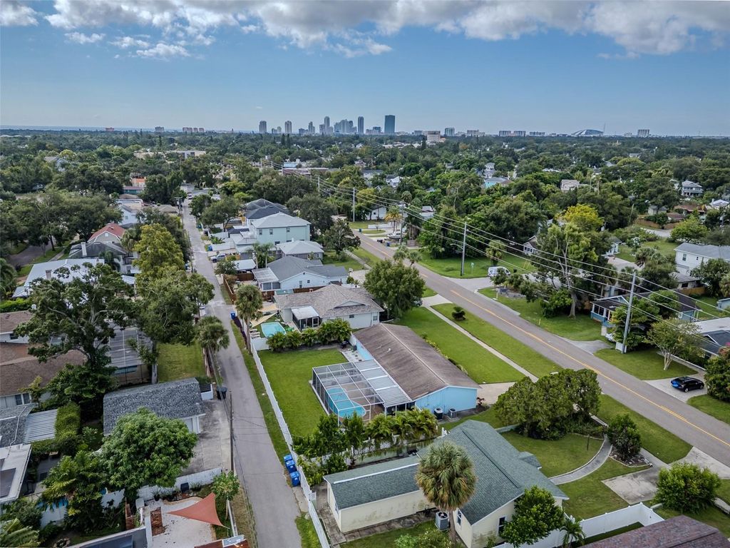 Image 40 of property listing at 3615 HAINES ROAD N, St Petersburg, FL 33704