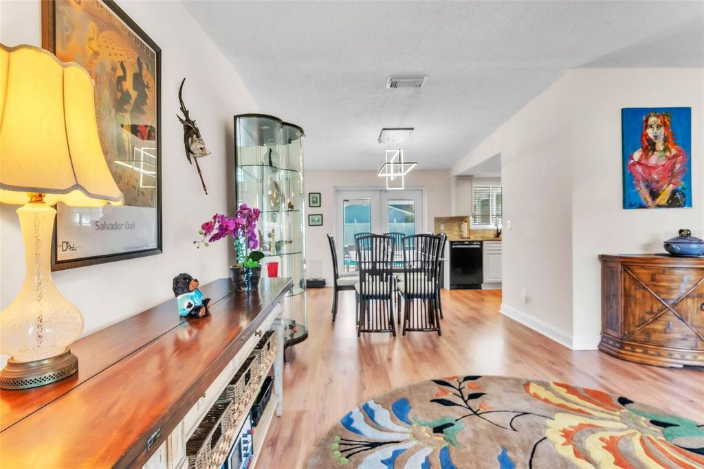 Image 9 of property listing at 3615 HAINES ROAD N, St Petersburg, FL 33704