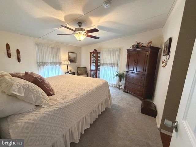 155 SHIPPENSBURG MOBILE EST, Shippensburg, PA 17257