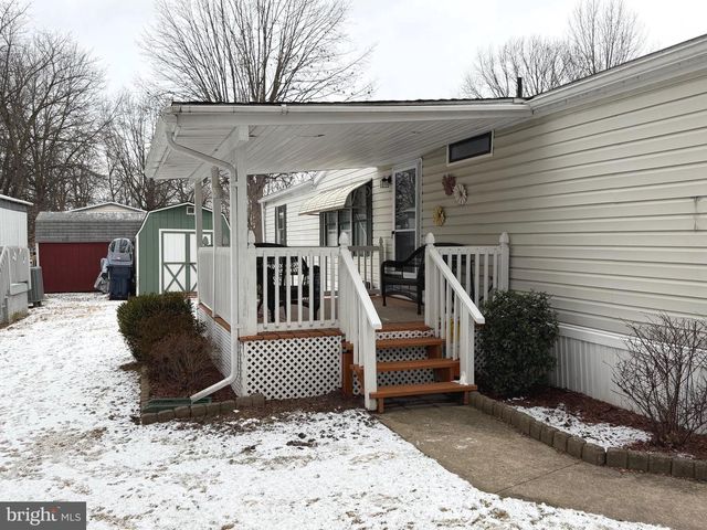 155 SHIPPENSBURG MOBILE EST, Shippensburg, PA 17257