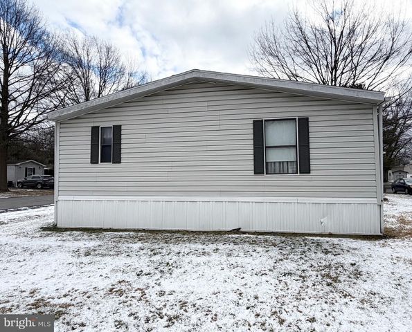 155 SHIPPENSBURG MOBILE EST, Shippensburg, PA 17257