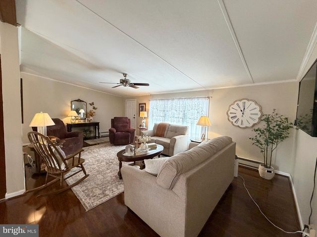 155 SHIPPENSBURG MOBILE EST, Shippensburg, PA 17257