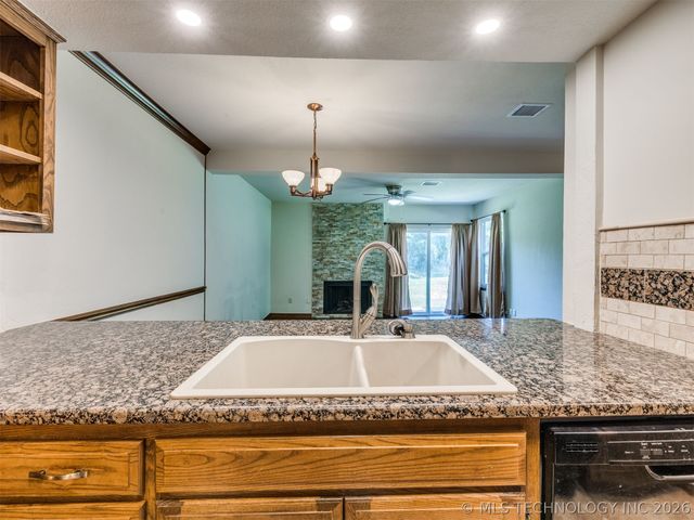3324 W Washington Street 36, Broken Arrow, OK 74012