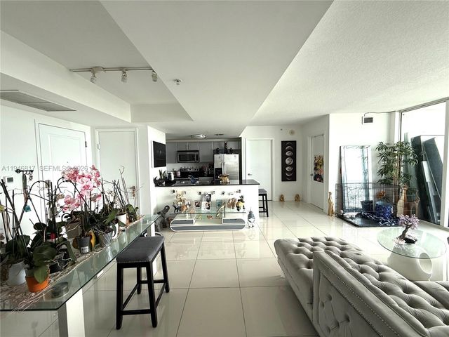 1861 NW S River Dr 1404, Miami, FL 33125