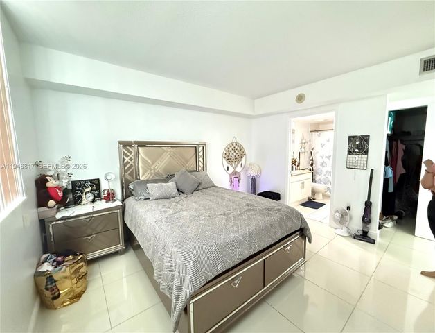 1861 NW S River Dr 1404, Miami, FL 33125