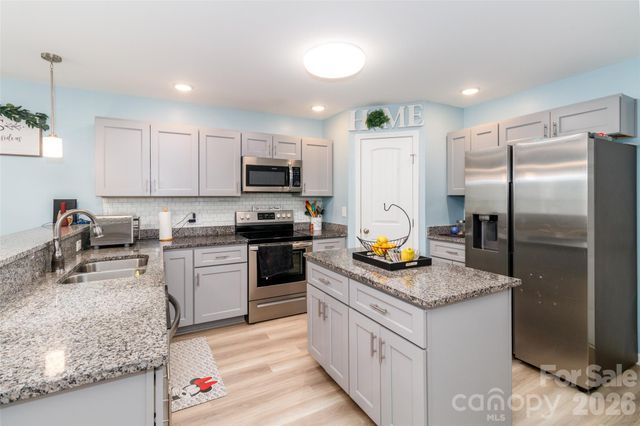 900 Providence Road 10, Lancaster, SC 29720