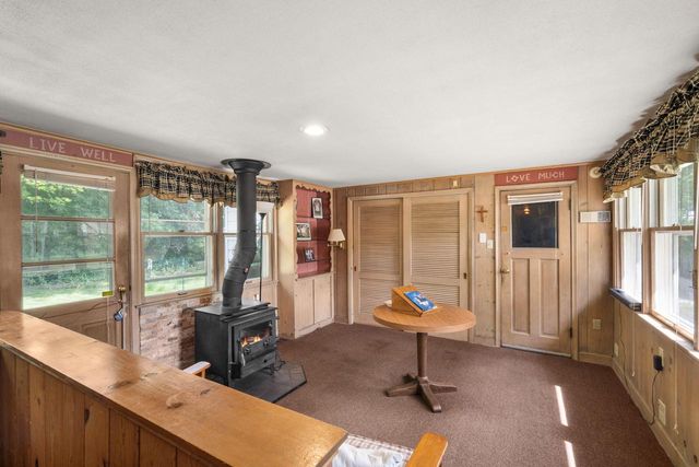 3303 N Knoll BOULEVARD, Wauwatosa, WI 53222
