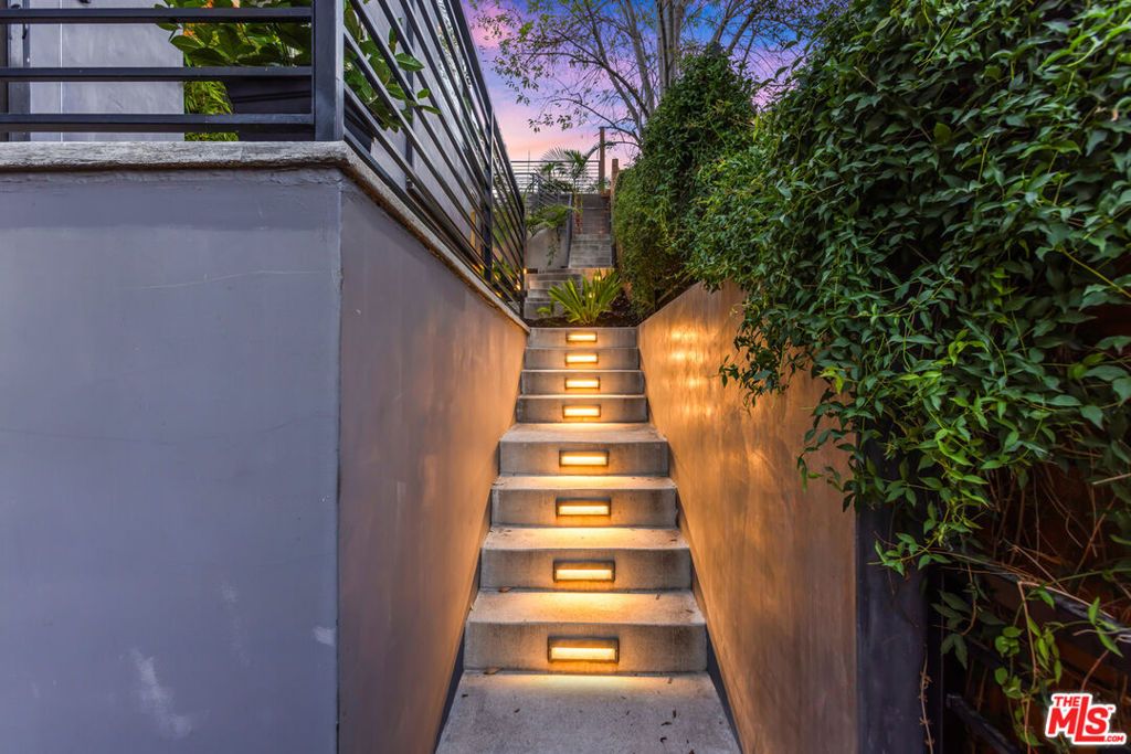 418 Wren Drive, Los Angeles, CA 90065 — photo 2