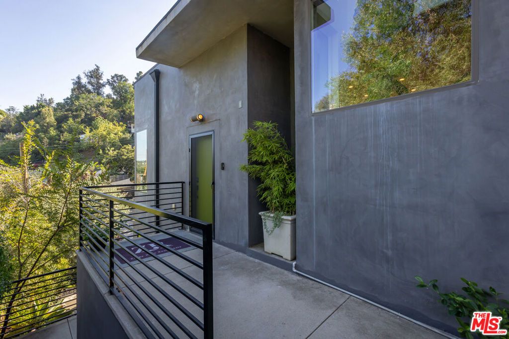 418 Wren Drive, Los Angeles, CA 90065 — photo 3