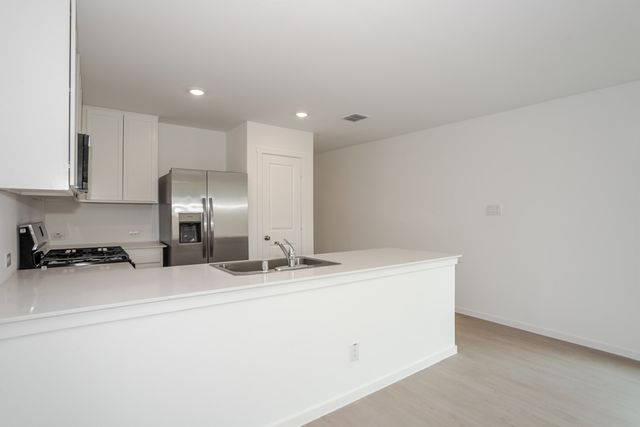 1419 MERLIN BLUFF Street, Forney, TX 75126