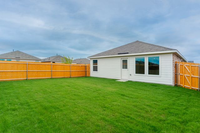 1419 MERLIN BLUFF Street, Forney, TX 75126